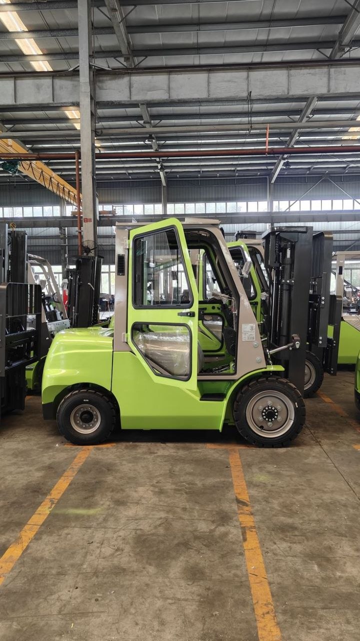 Used Car forklift for sale in UAE