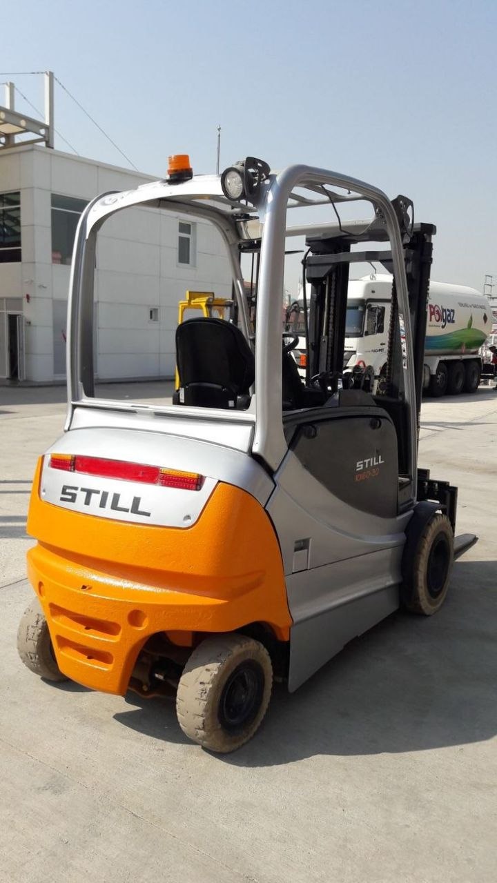 Used Still forklift